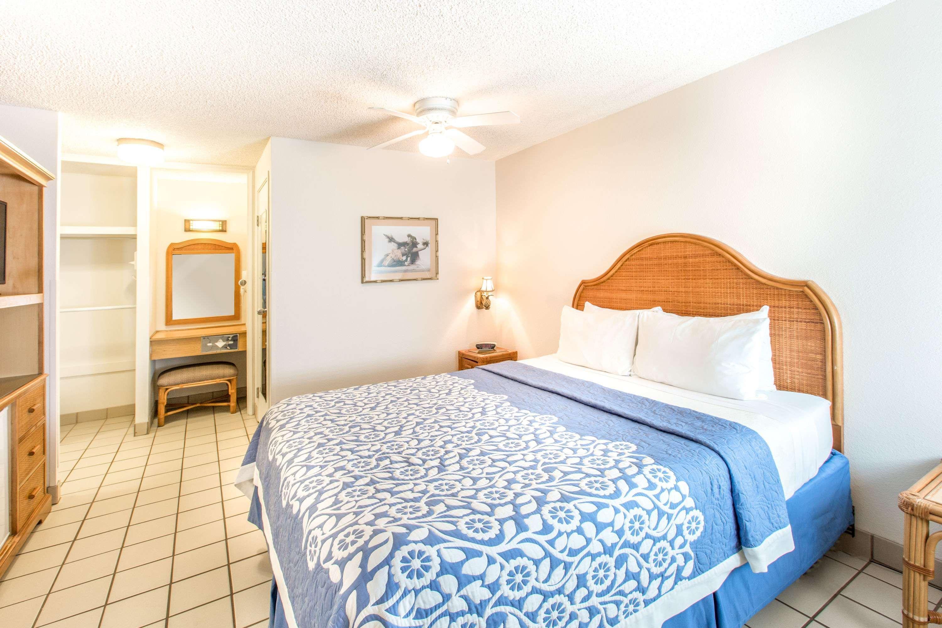 Days Inn By Wyndham Maui Oceanfront Wailea  Exterior foto