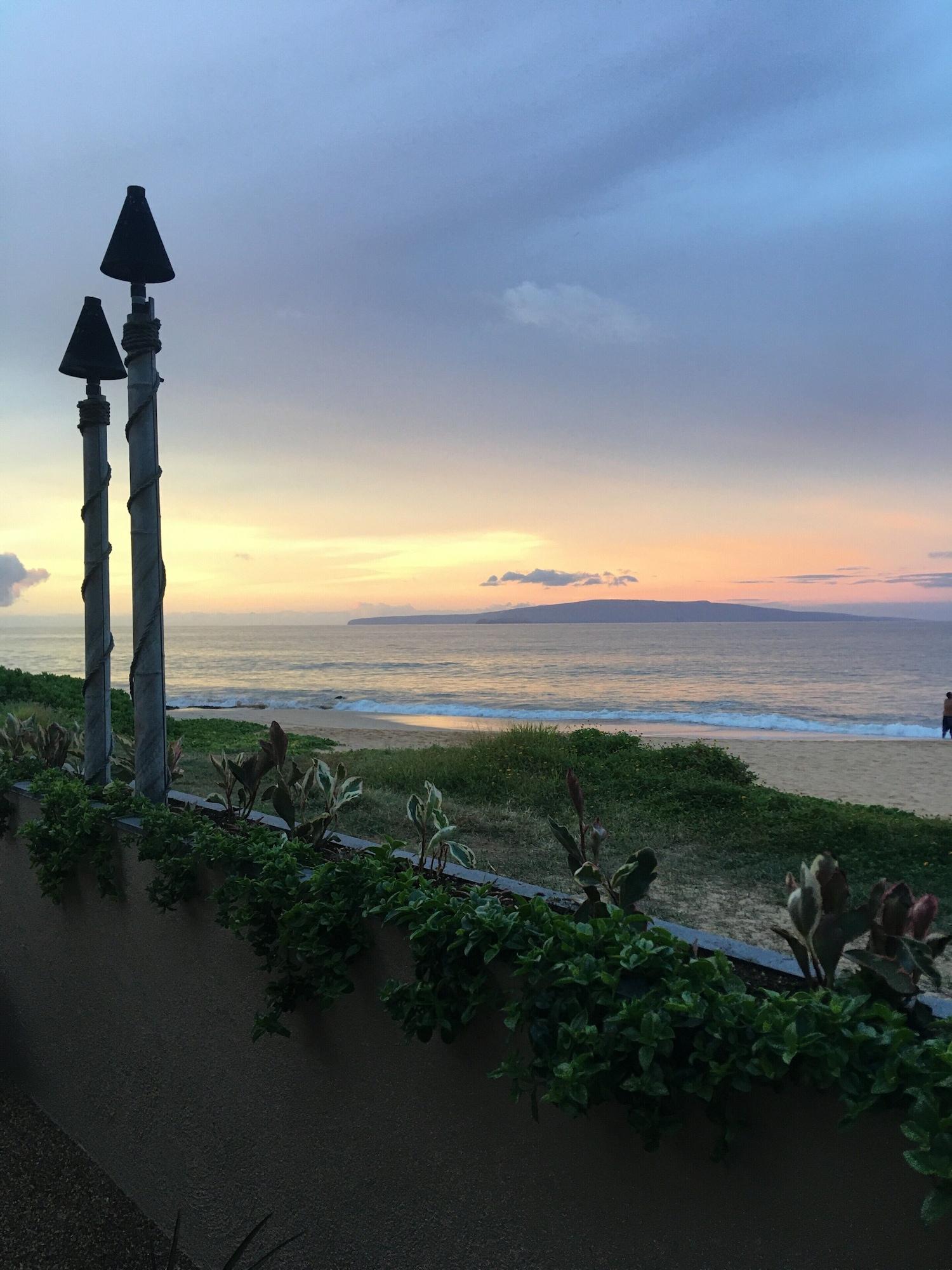 Days Inn By Wyndham Maui Oceanfront Wailea  Exterior foto
