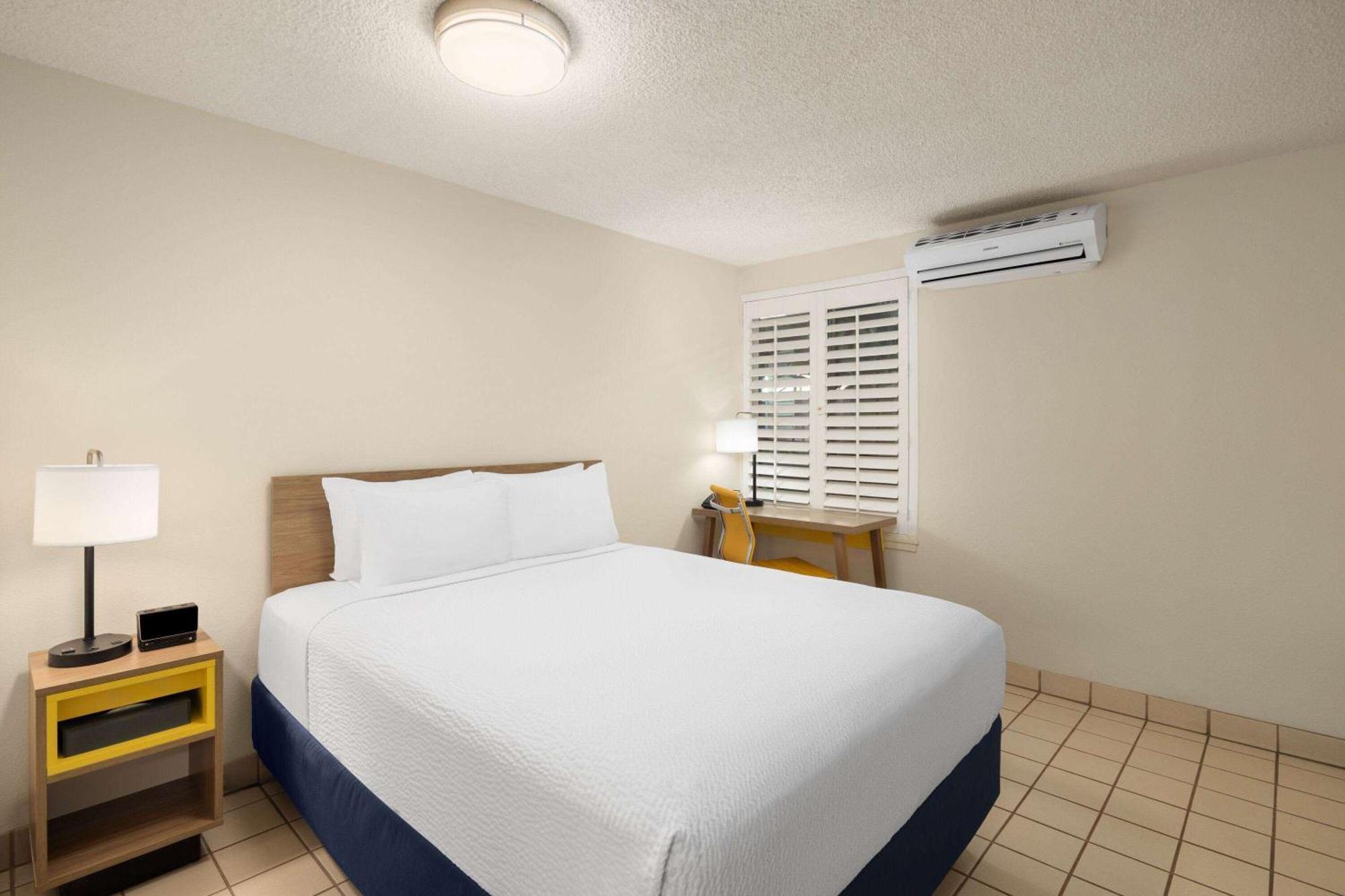 Days Inn By Wyndham Maui Oceanfront Wailea  Exterior foto