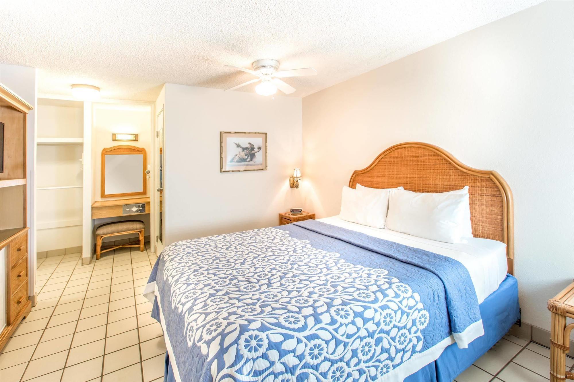 Days Inn By Wyndham Maui Oceanfront Wailea  Exterior foto